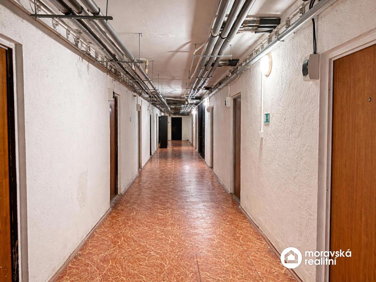 Фото 1 - Продажа коммерческой недвижимости · Склад · 20 m²