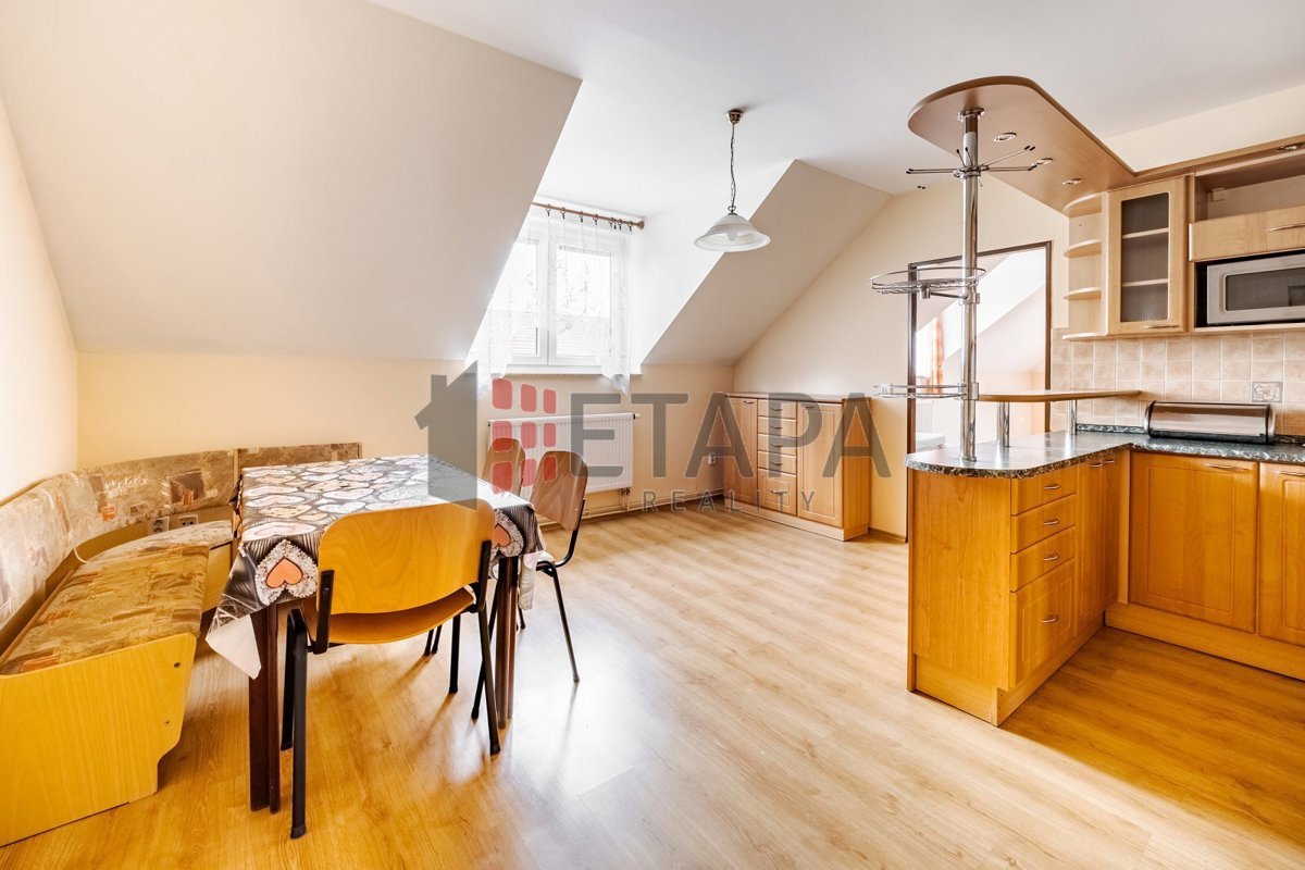Фото 2 - Продаж будинку · Сімейний будинок · 432 m²