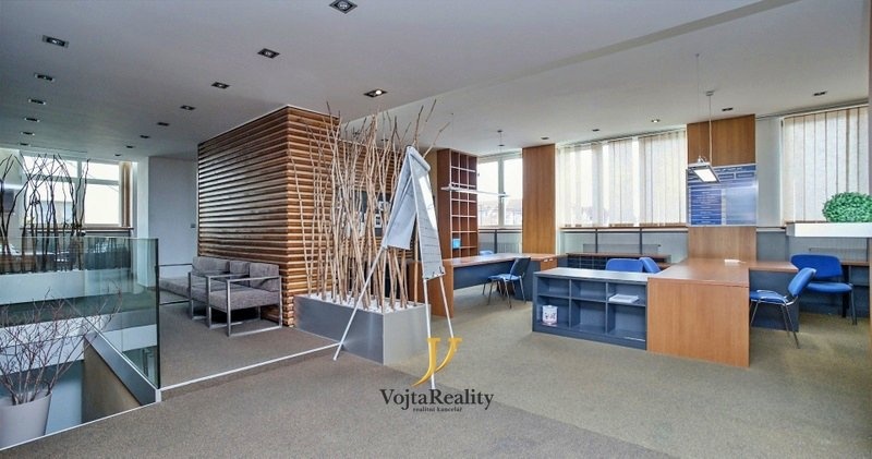 Фото 2 - Аренда коммерческой недвижимости · Офис · 180 m²