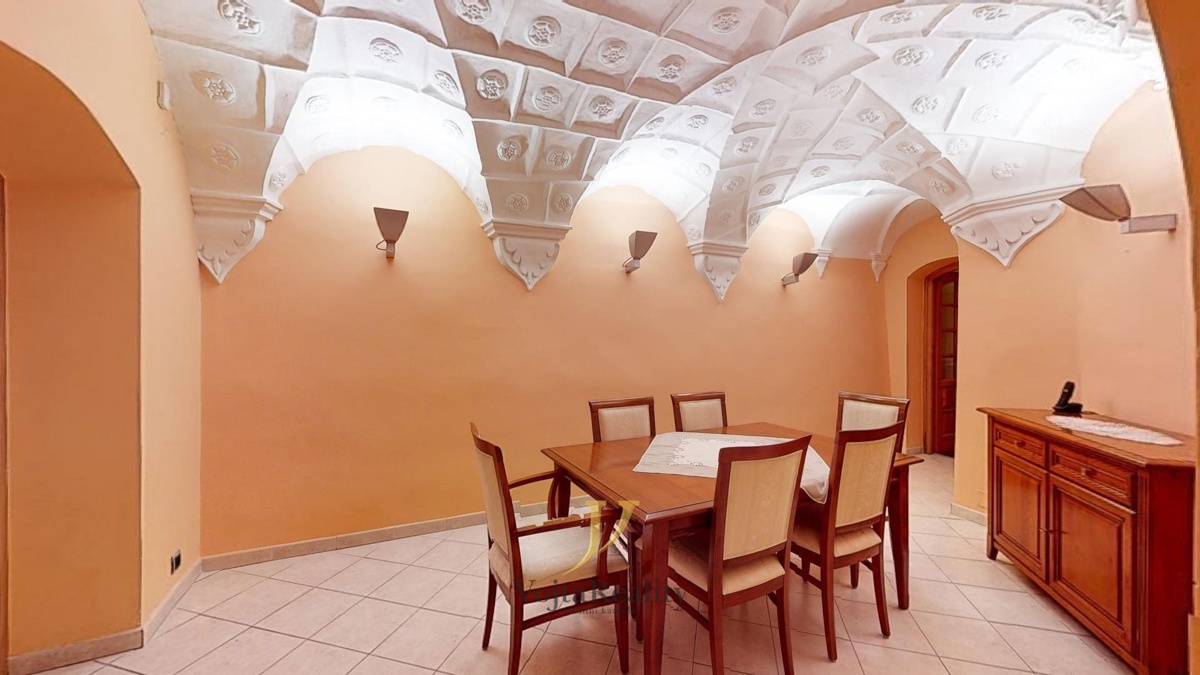 Hình ảnh 2 - Căn hộ cho thuê · 360 m²