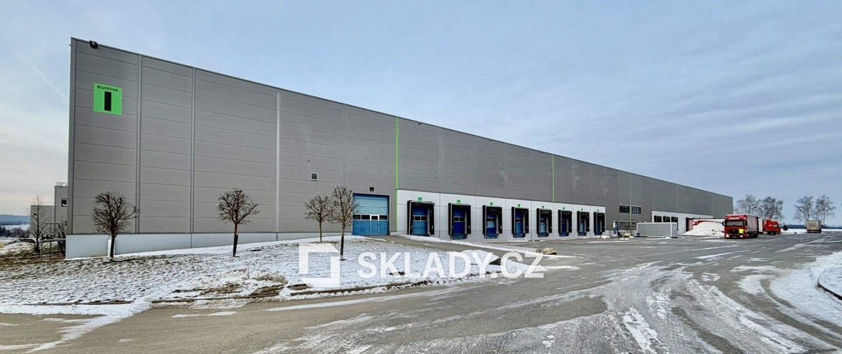 Photo 1 - Commercial property for rent · 2 000 m²