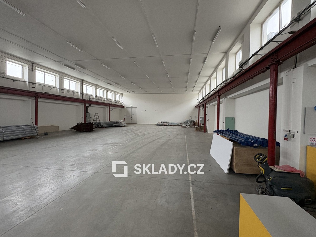 Fotografie 4 - Pronájem komerční nemovitosti · Sklad · 730 m²