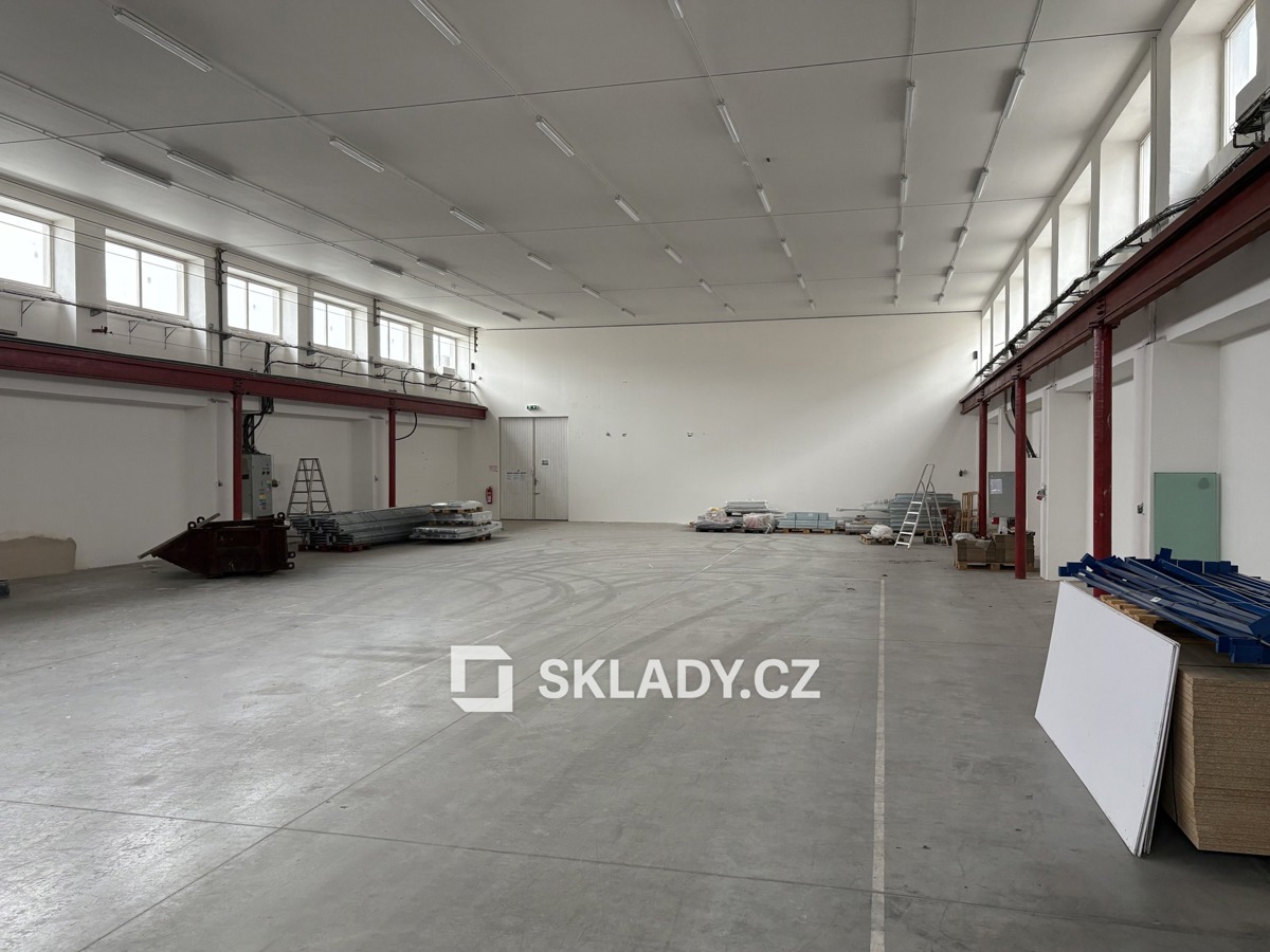 Photo 4 - Commercial property for rent · Warehouse · 730 m²