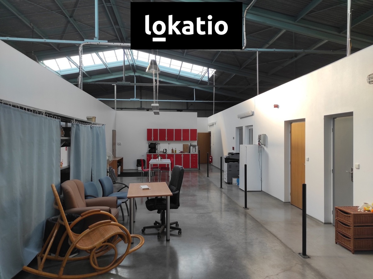 Photo 4 - Commercial property for rent · Warehouse · 3 500 m²