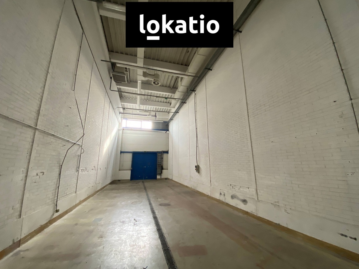Photo 1 - Commercial property for rent · Warehouse · 111 m²