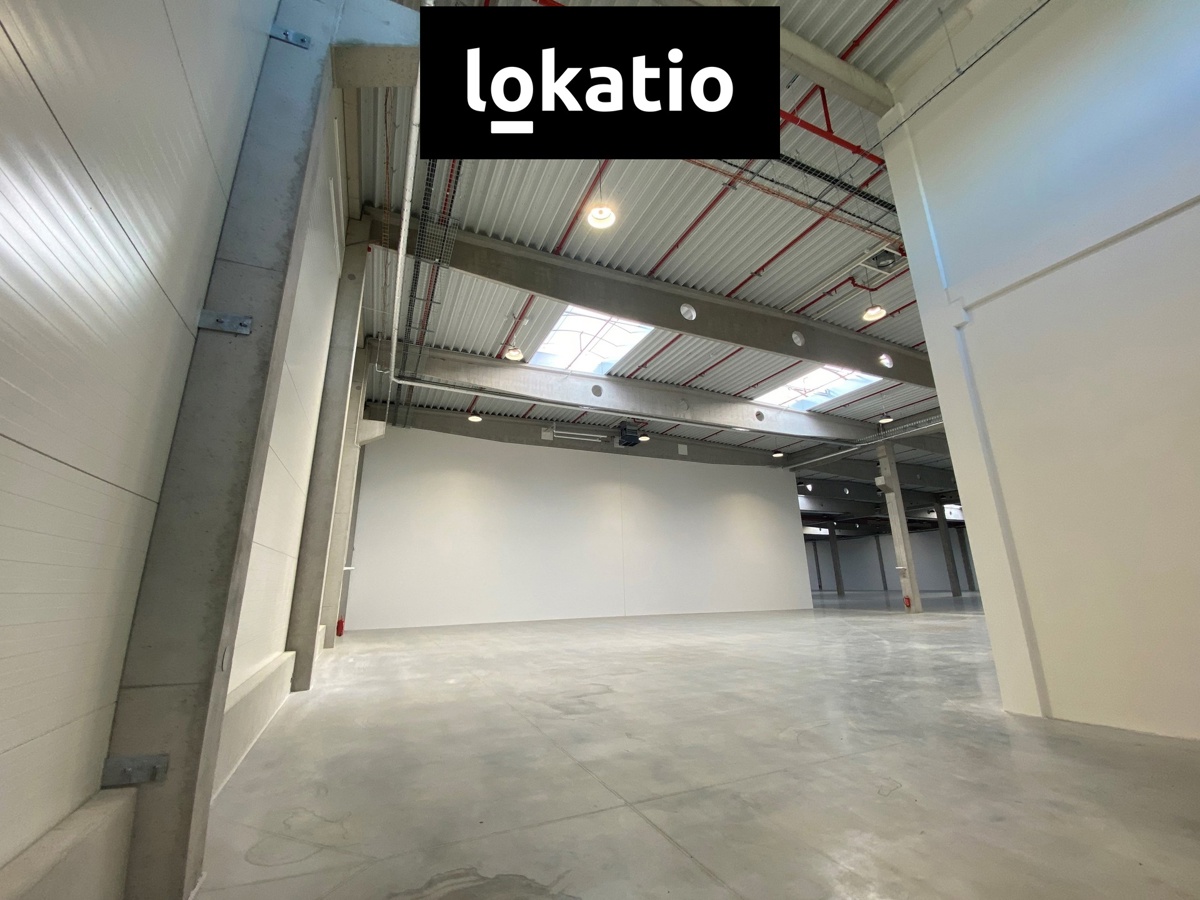 Photo 2 - Commercial property for rent · Warehouse · 686 m²