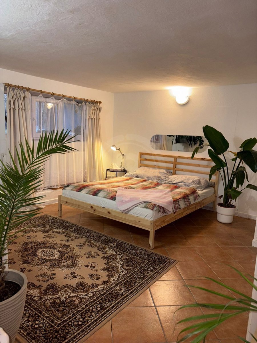 Фото 1 - Продаж будинку · Сімейний будинок · 250 m²