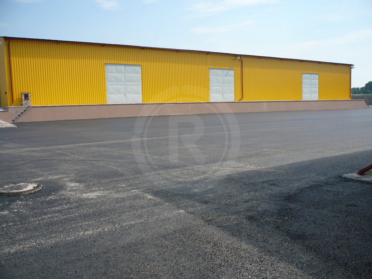 Photo 4 - Commercial property for rent · Warehouse · 3 500 m²