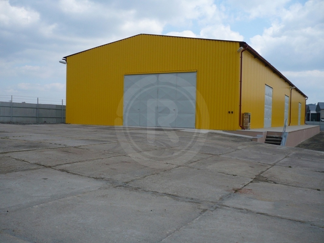 Photo 2 - Commercial property for rent · Warehouse · 3 500 m²