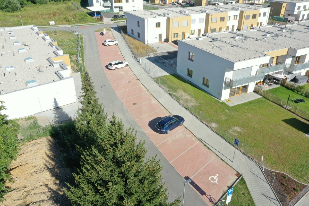 Фото 1 - Продажа коммерческой недвижимости · 16 m²