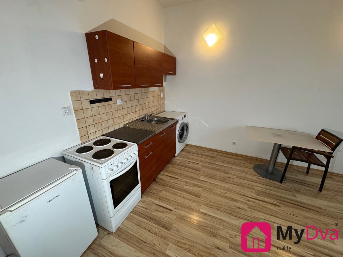 Photo 3 - Apartment for sale · 1+kk · 30 m²