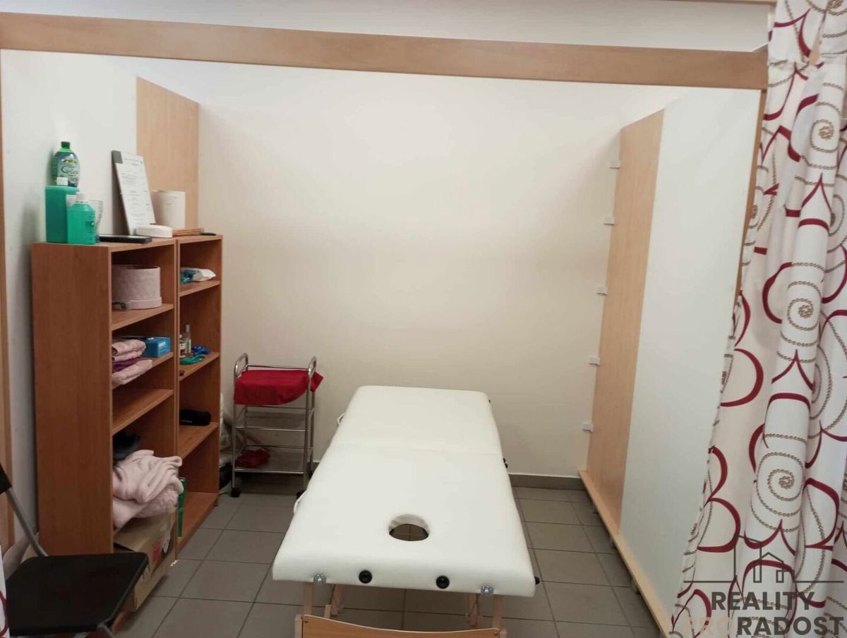 Photo 2 - Commercial property for rent · 6 m²