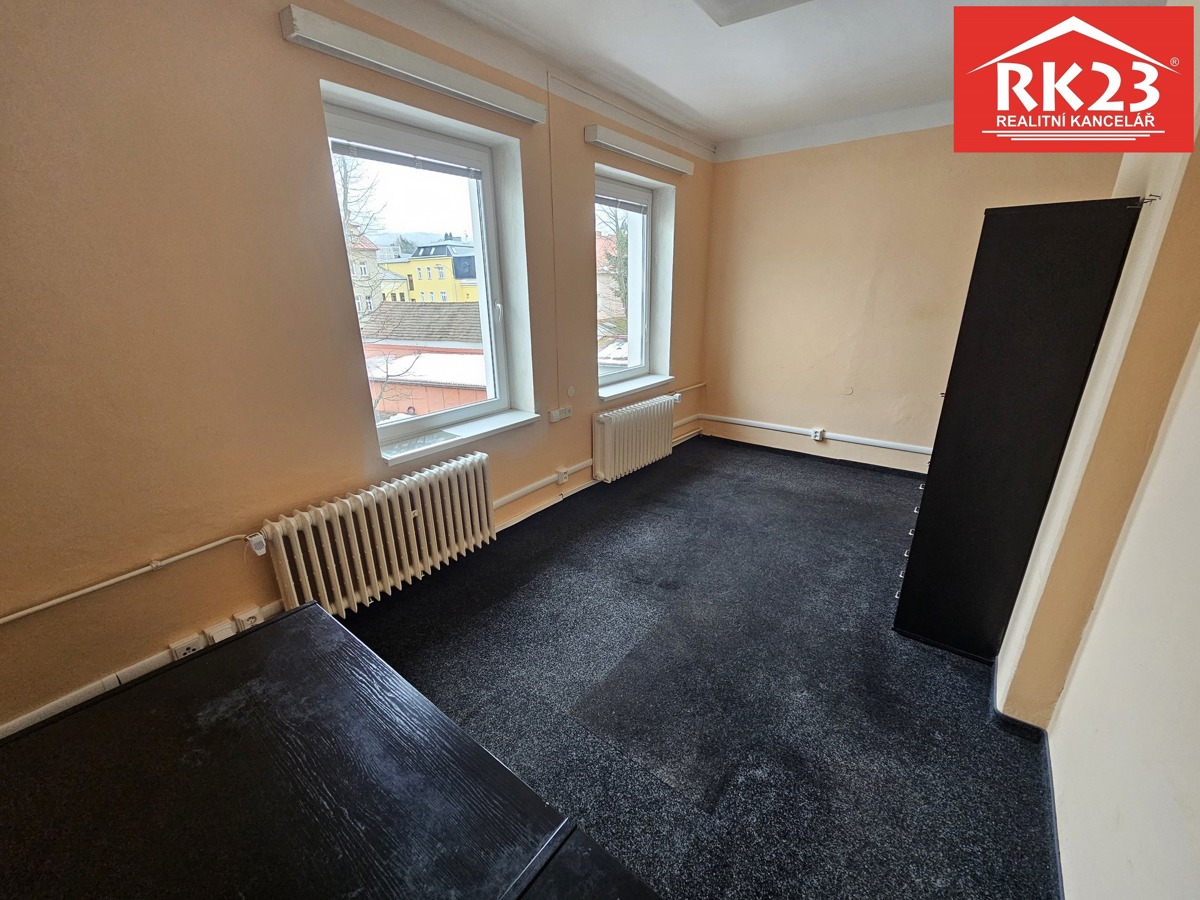 Photo 1 - Commercial property for rent · Office · 16 m²