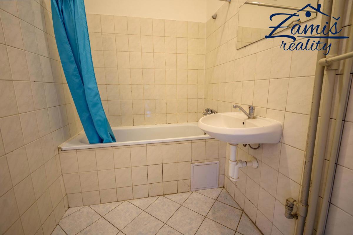 Fotografie 2 - Prodej domu · 975 m²