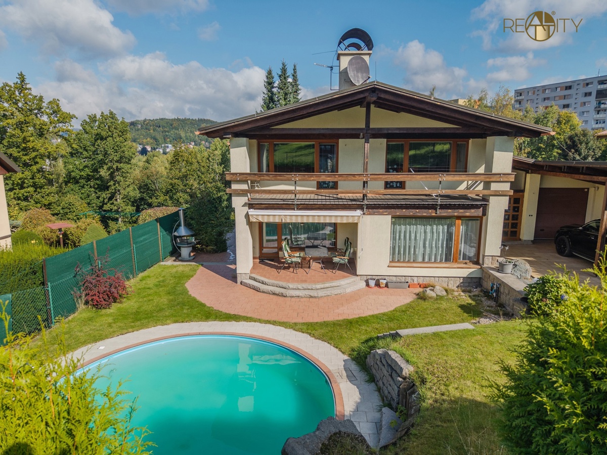 Фото 4 - Продаж будинку · Сімейний будинок · 331 m² · 6 кімнат