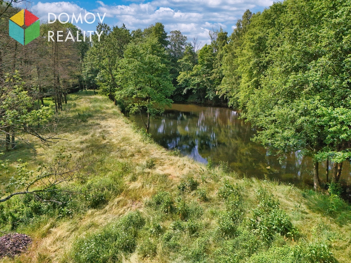 Photo 1 - Land for sale · 5 555 m²