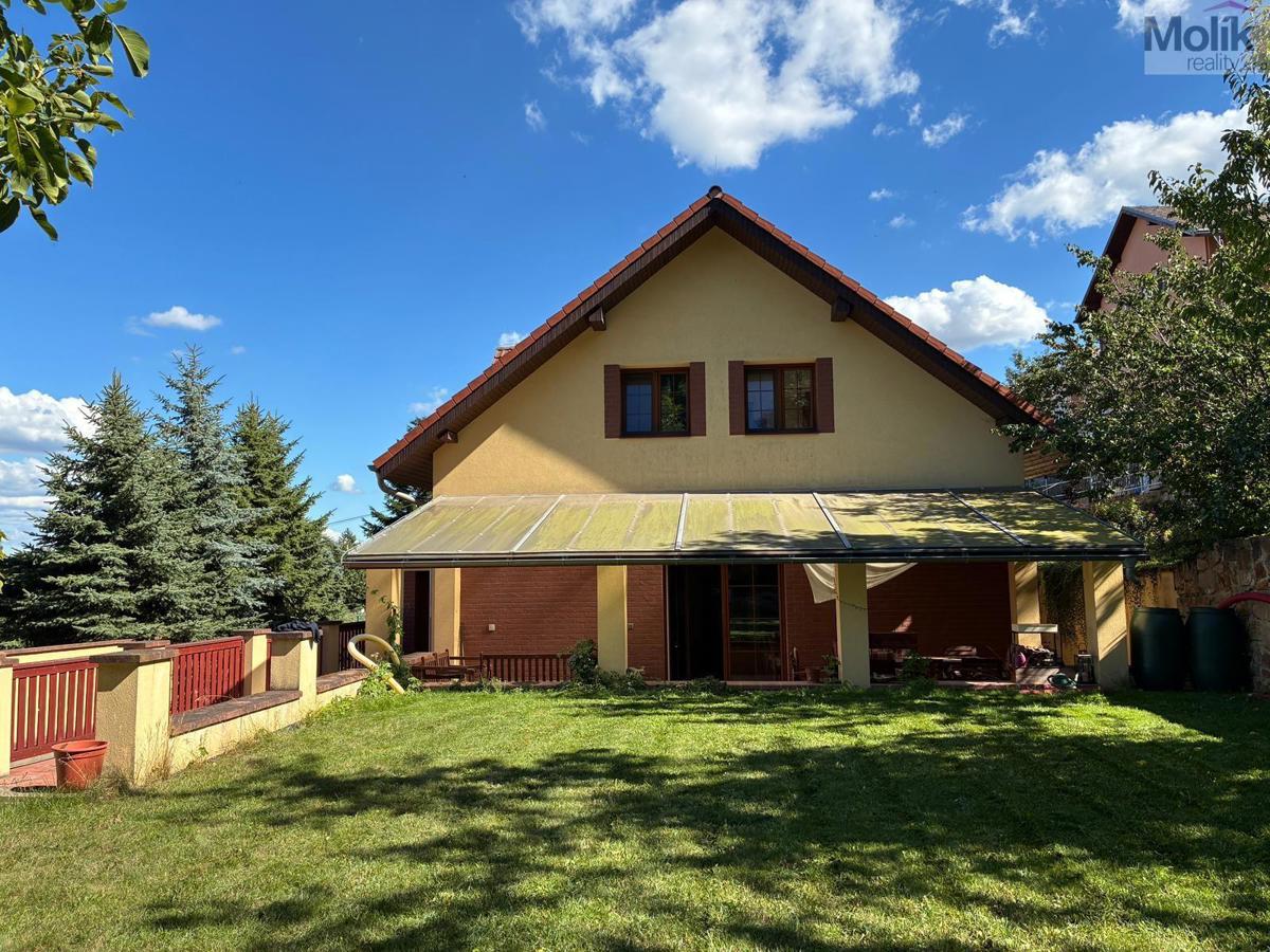 Fotografie 1 - Prodej domu · Rodinný · 238 m²