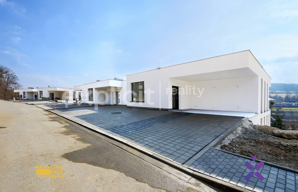 Фото 1 - Продаж квартири · 2+kk · 58 m²