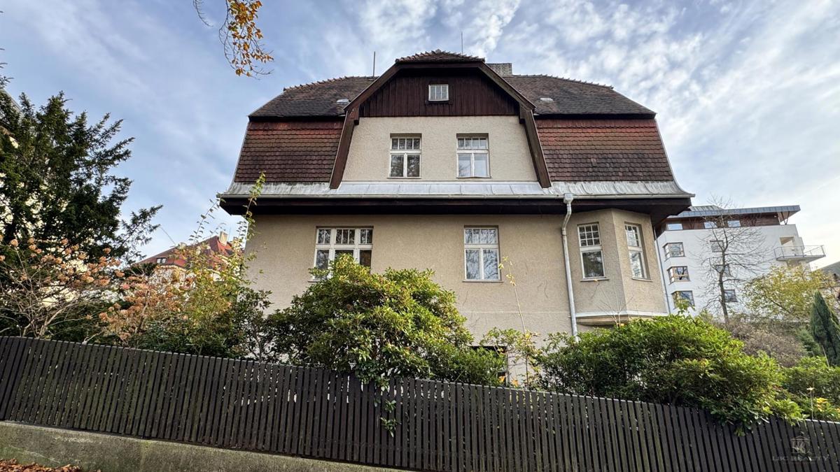 Фото 3 - Продаж будинку · Вілла · 325 m²