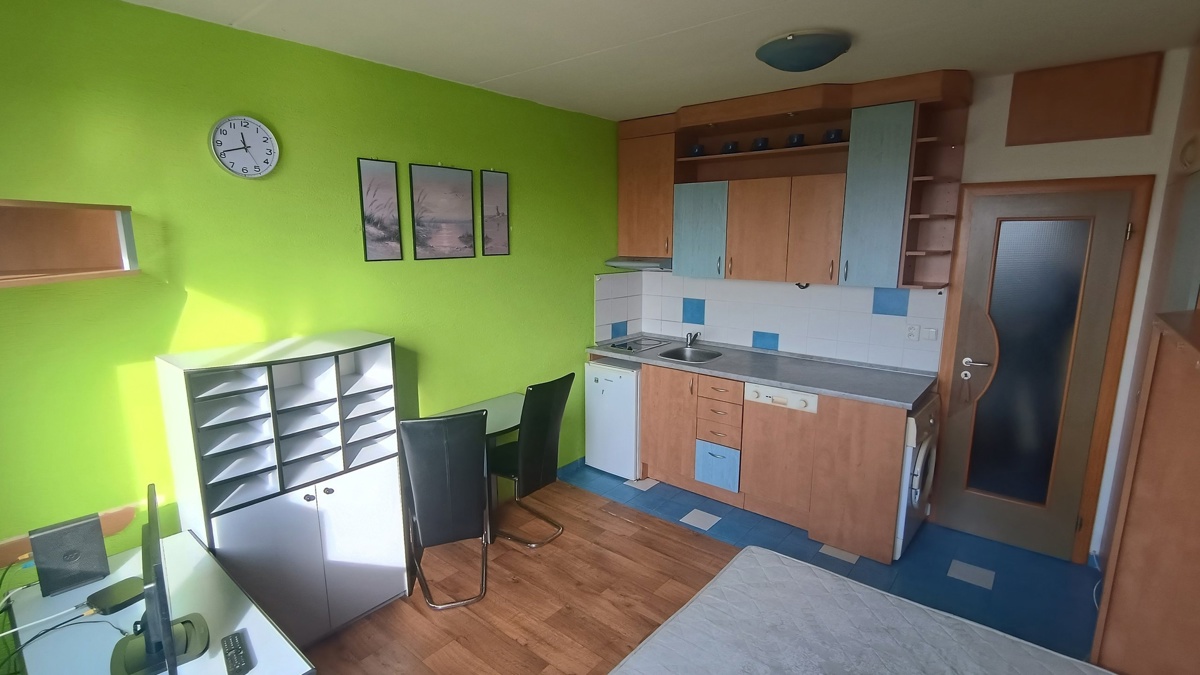 Фото 2 - Продажа квартиры · 1+kk · 20 m²