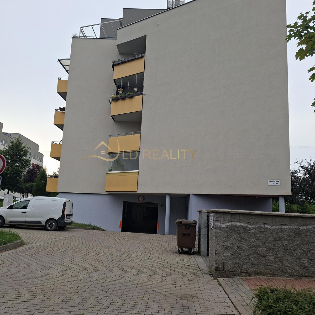 Photo 2 - Garage for rent · 12 m²