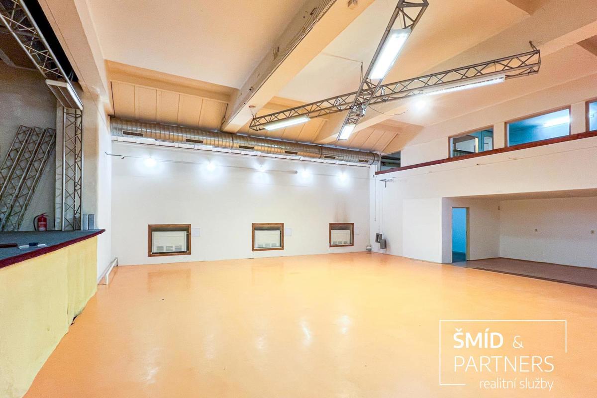 Hình ảnh 3 - Bất động sản thương mại cho thuê · 300 m²