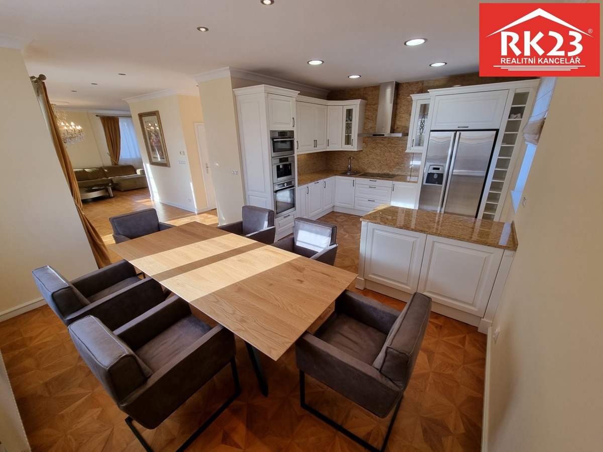 Photo 1 - Apartment for sale · 3+kk · 165 m²