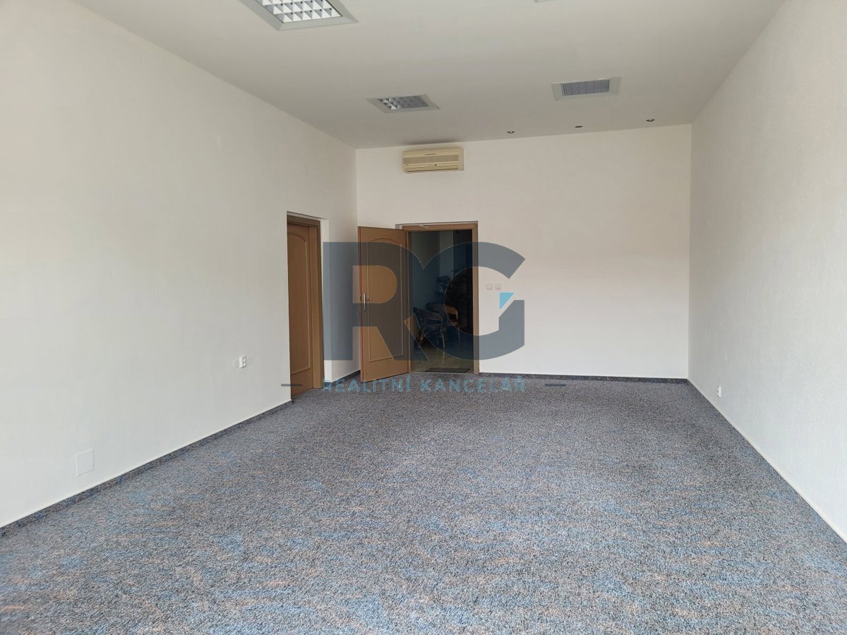 Fotografie 2 - Pronájem komerční nemovitosti · Kancelář · 38 m²