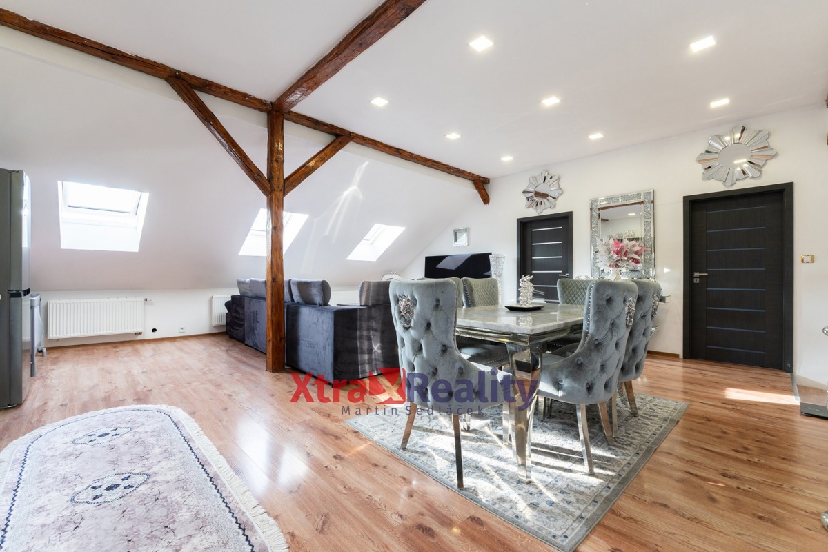 Фото 2 - Продаж будинку · Сімейний будинок · 220 m²