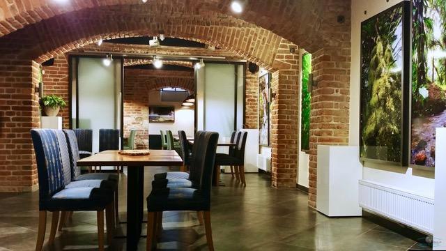 Photo 4 - Commercial property for sale · Club