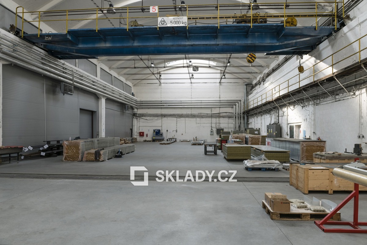 Фото 1 - Аренда коммерческой недвижимости · 1 000 m²