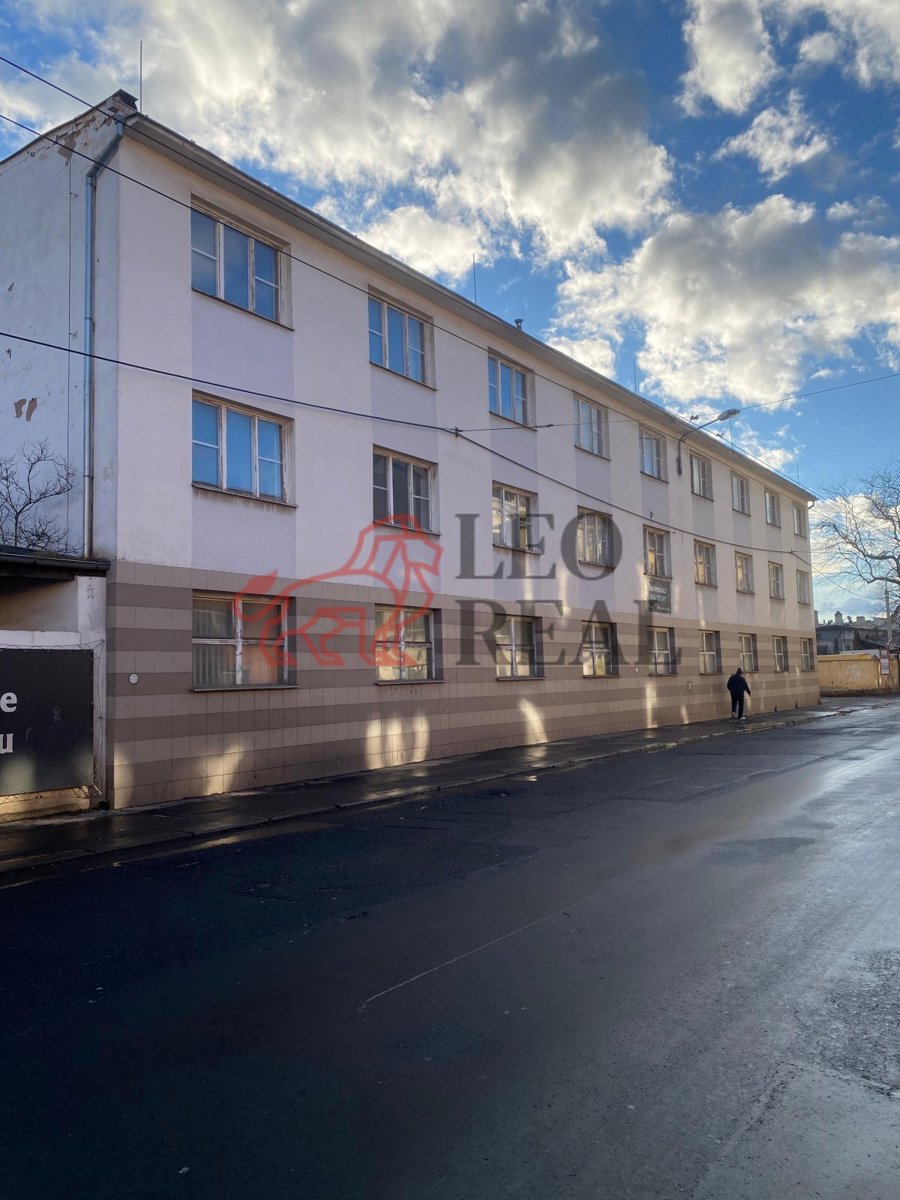 Fotografie 3 - Prodej komerční nemovitosti · Kancelář · 1 250 m²