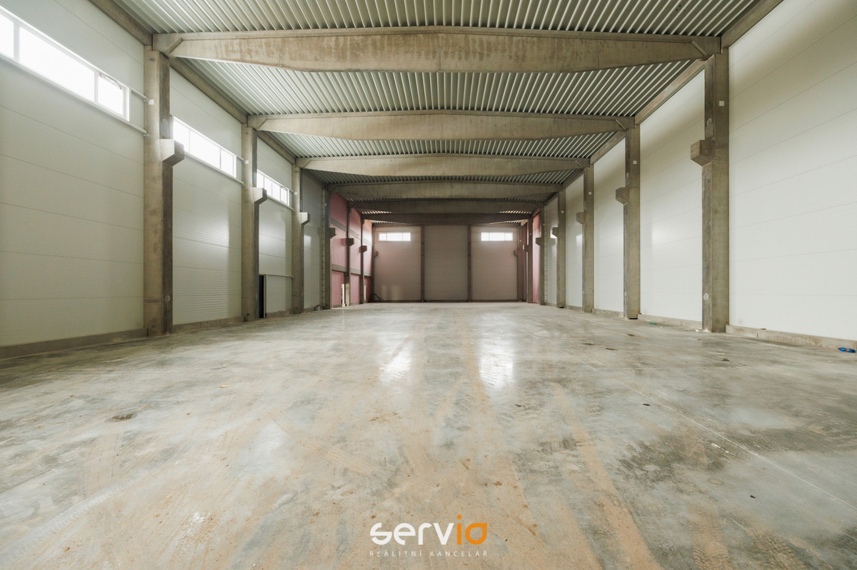 Fotografie 3 - Pronájem komerční nemovitosti · Sklad · 1 547 m²