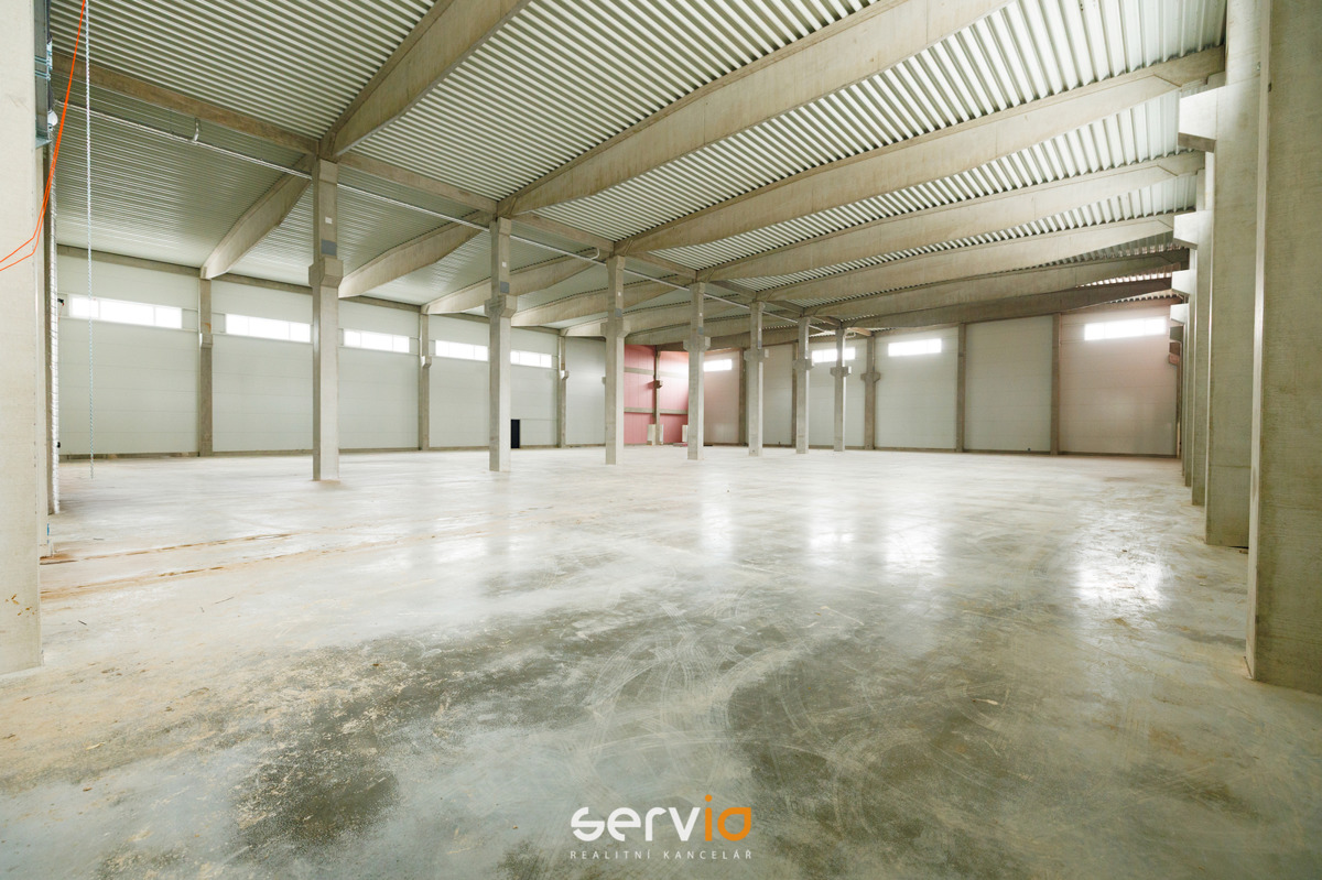 Fotografie 2 - Pronájem komerční nemovitosti · Sklad · 1 547 m²