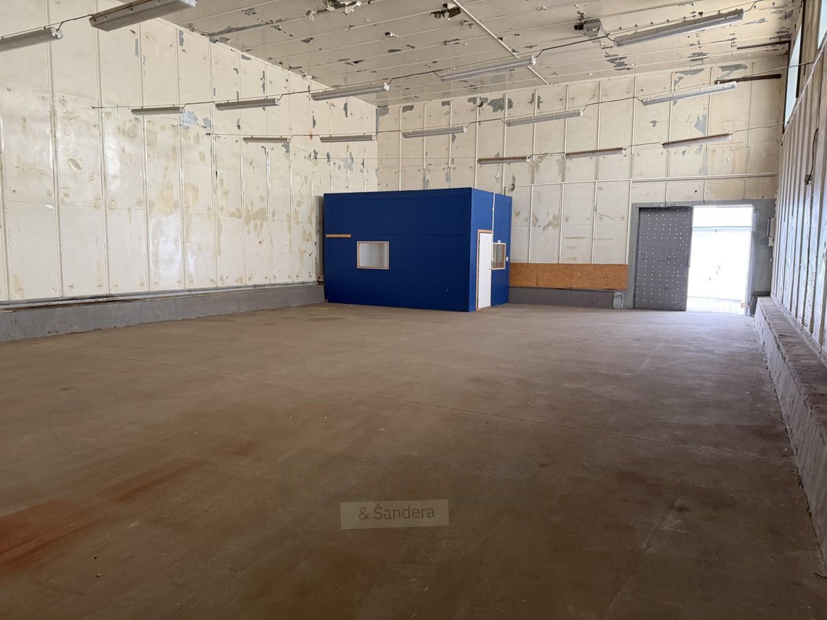 Фото 2 - Аренда коммерческой недвижимости · Склад · 400 m²