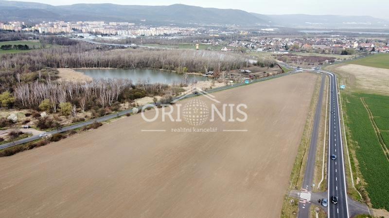 Photo 1 - Land for sale · Commercial · 74 902 m²