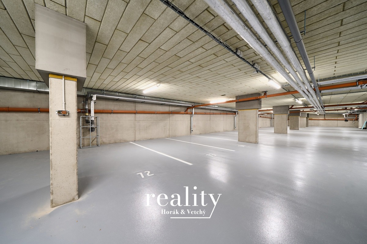 Photo 2 - Garage for rent · 18 m²