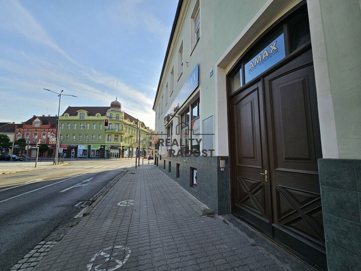 Photo 1 - Commercial property for rent · Retail space · 90 m²