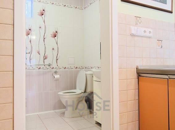 Фото 2 - Продажа дома · Семейный дом · 230 m²
