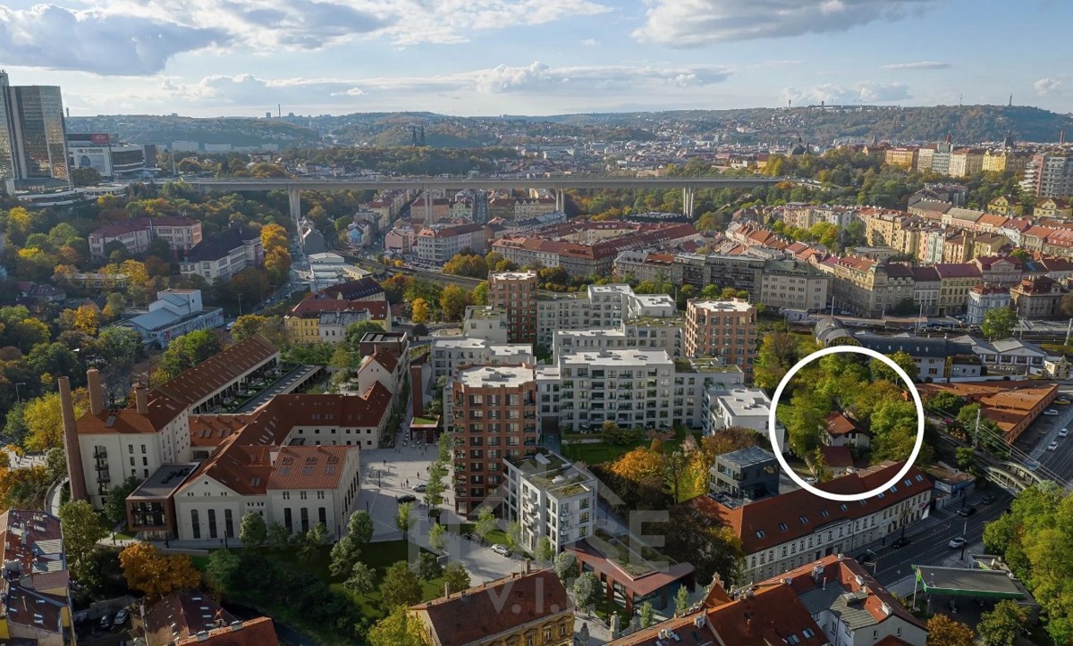 Фото 2 - Продажа дома · Семейный дом · 245 m²