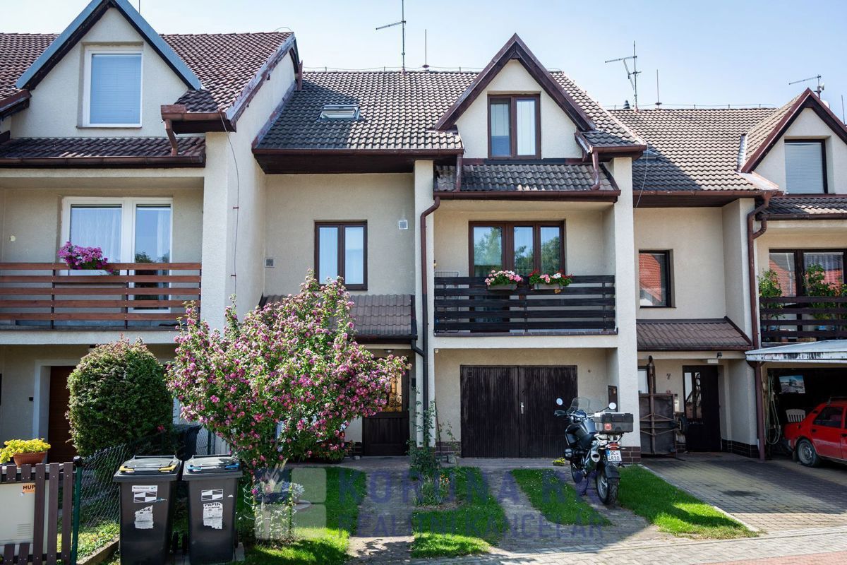 Fotografie 1 - Prodej domu · Rodinný · 196 m²