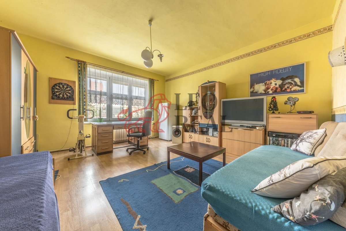 Фото 4 - Продаж будинку · Сімейний будинок · 384 m²