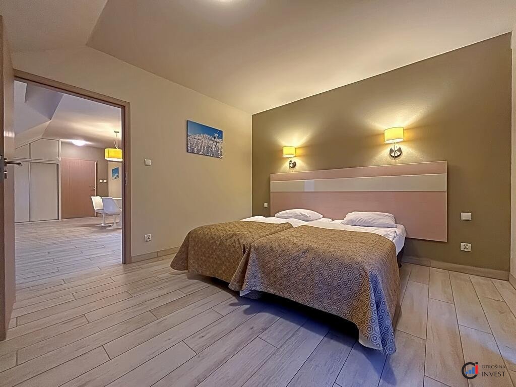Фото 4 - Продажа коммерческой недвижимости · Отель · 80 m²