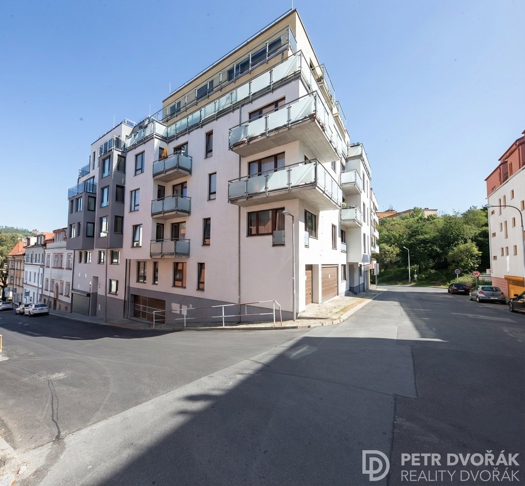 Photo 1 - Apartment for sale · 1+kk · 30 m²