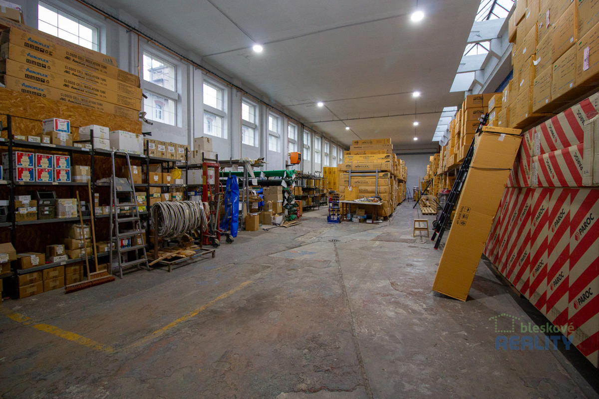 Photo 3 - Commercial property for rent · 543 m²