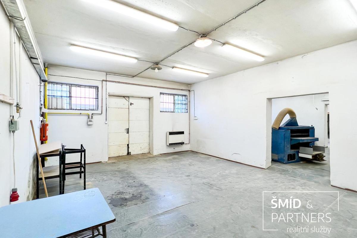 Photo 1 - Commercial property for rent