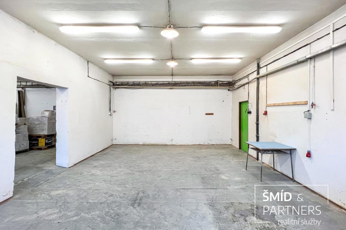 Photo 2 - Commercial property for rent