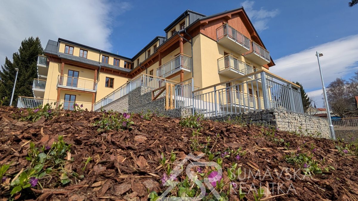 Photo 1 - Apartment for sale · 1+kk · 62 m²