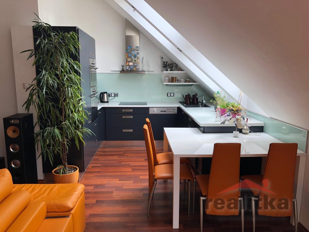 Fotografie 2 - Prodej bytu · 3+kk · 130 m²