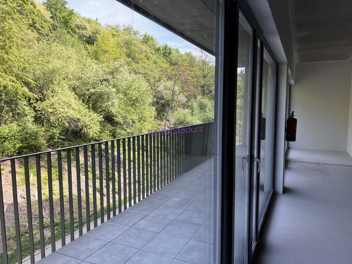 Photo 2 - Commercial property for sale · 216 m²